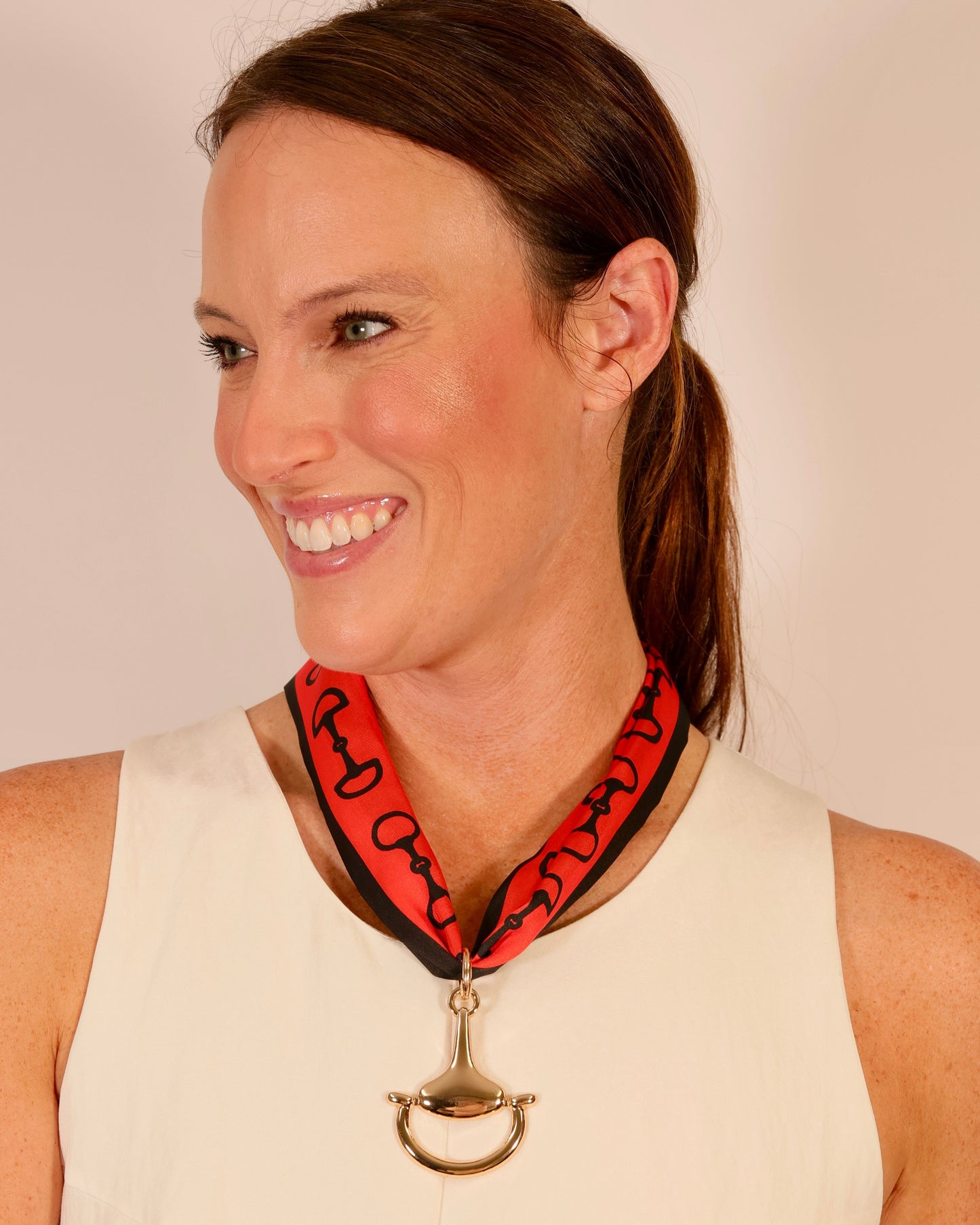 Ida Horsebit Pendant Scarf Necklace Red Black
