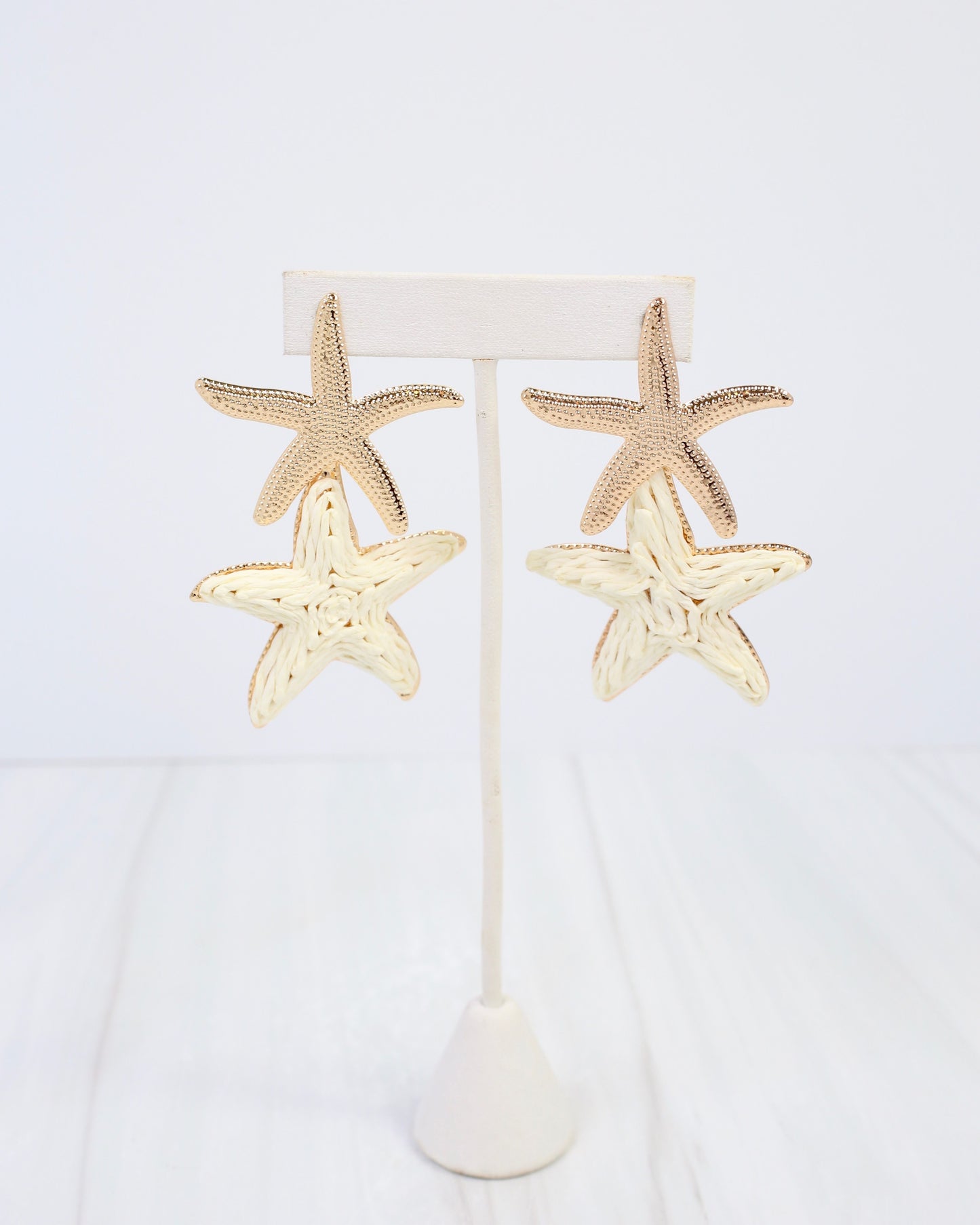 Delphine Raffia Starfish Earring Gold