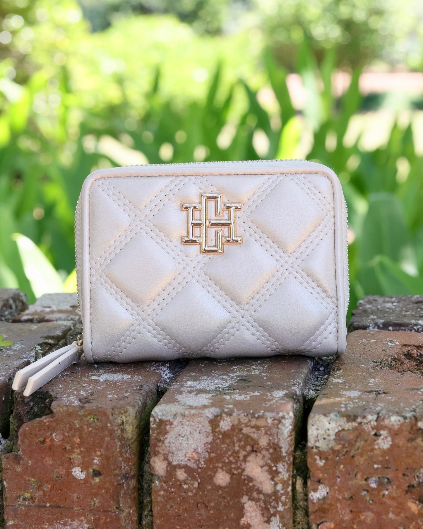 Nadine Zippered Wallet Pearl Quilted DQ
