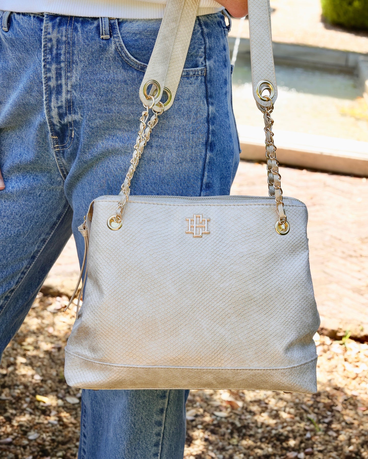 Teegan Tote Shimmer Champagne