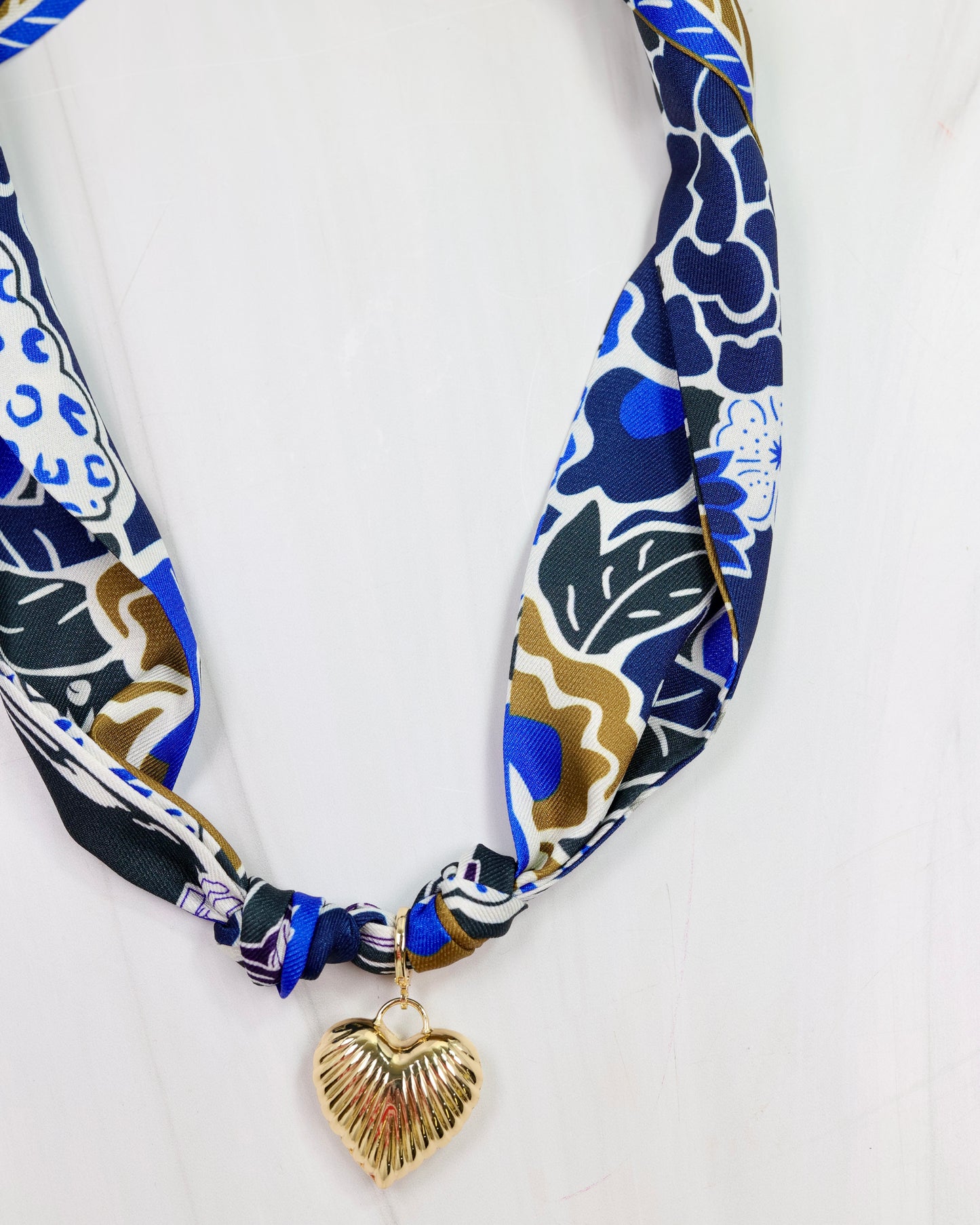 Lillie Scarf Charm Necklace BLUE COFFEE