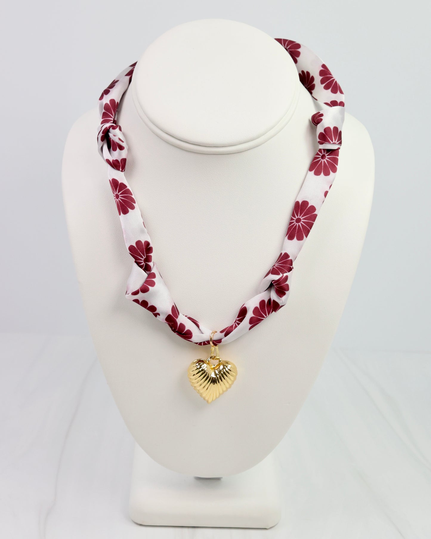 Serafina Scarf Charm Necklace Mrn Floral