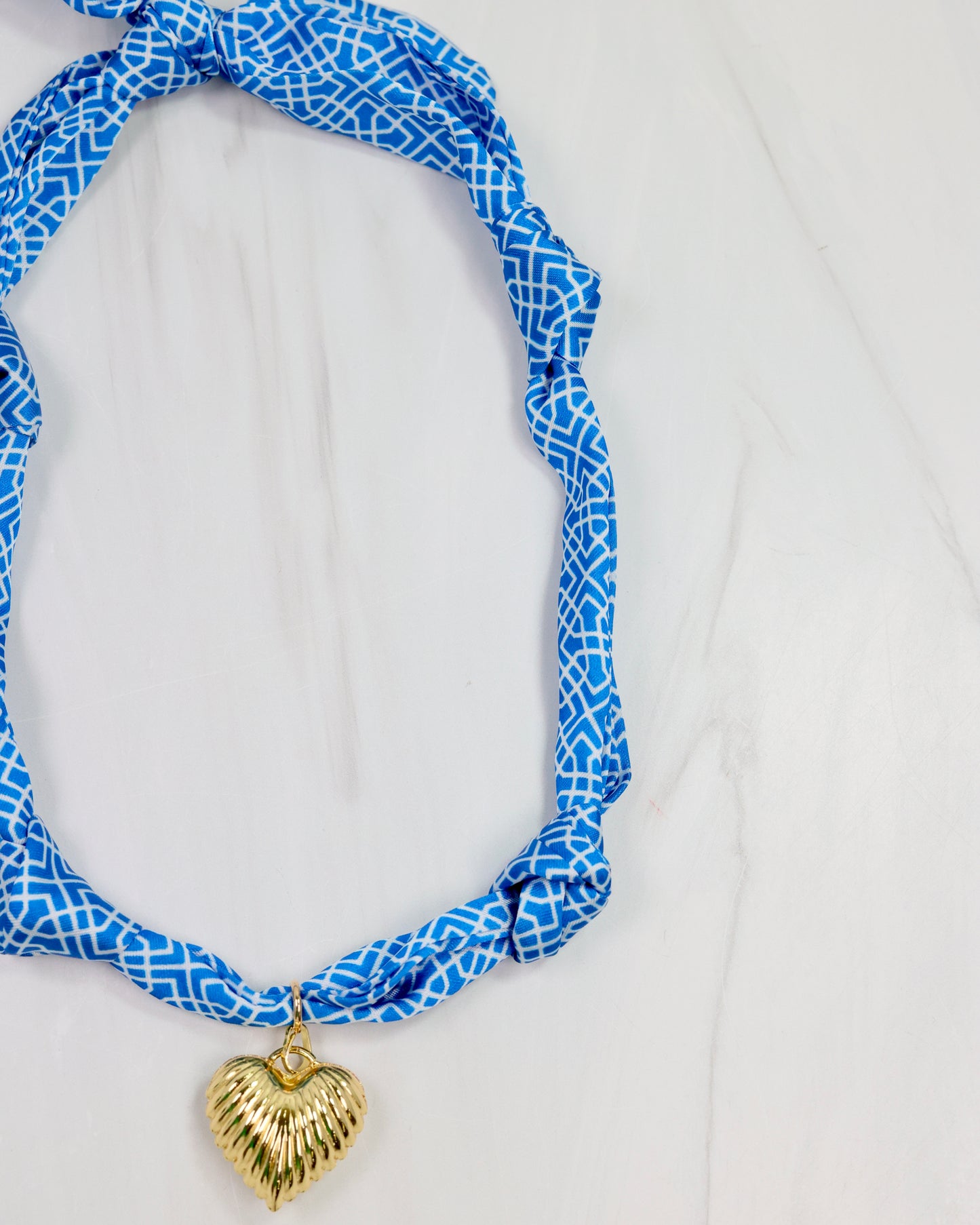 Serafina Scarf Charm Necklace BL WHT GEO