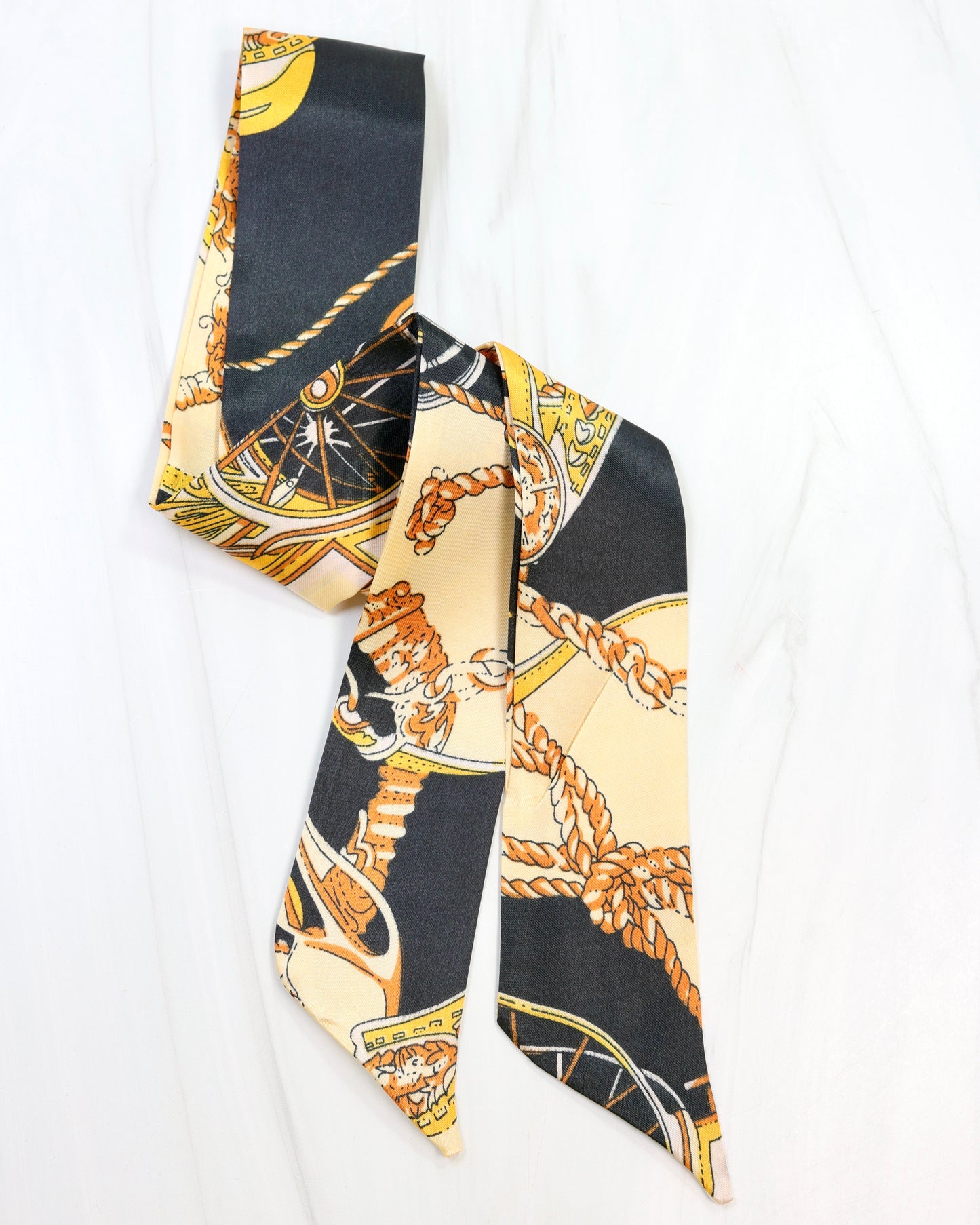 Lillie Scarf Black Gold
