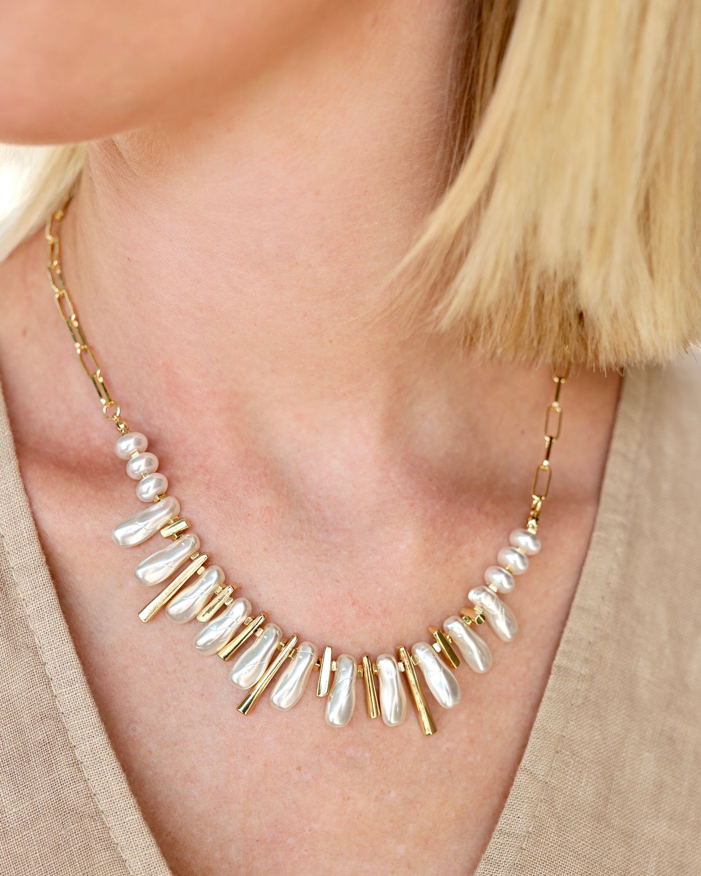 Anchorage Link and Pearl Necklace Gold