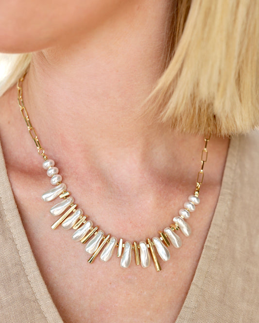 Anchorage Link and Pearl Necklace Gold