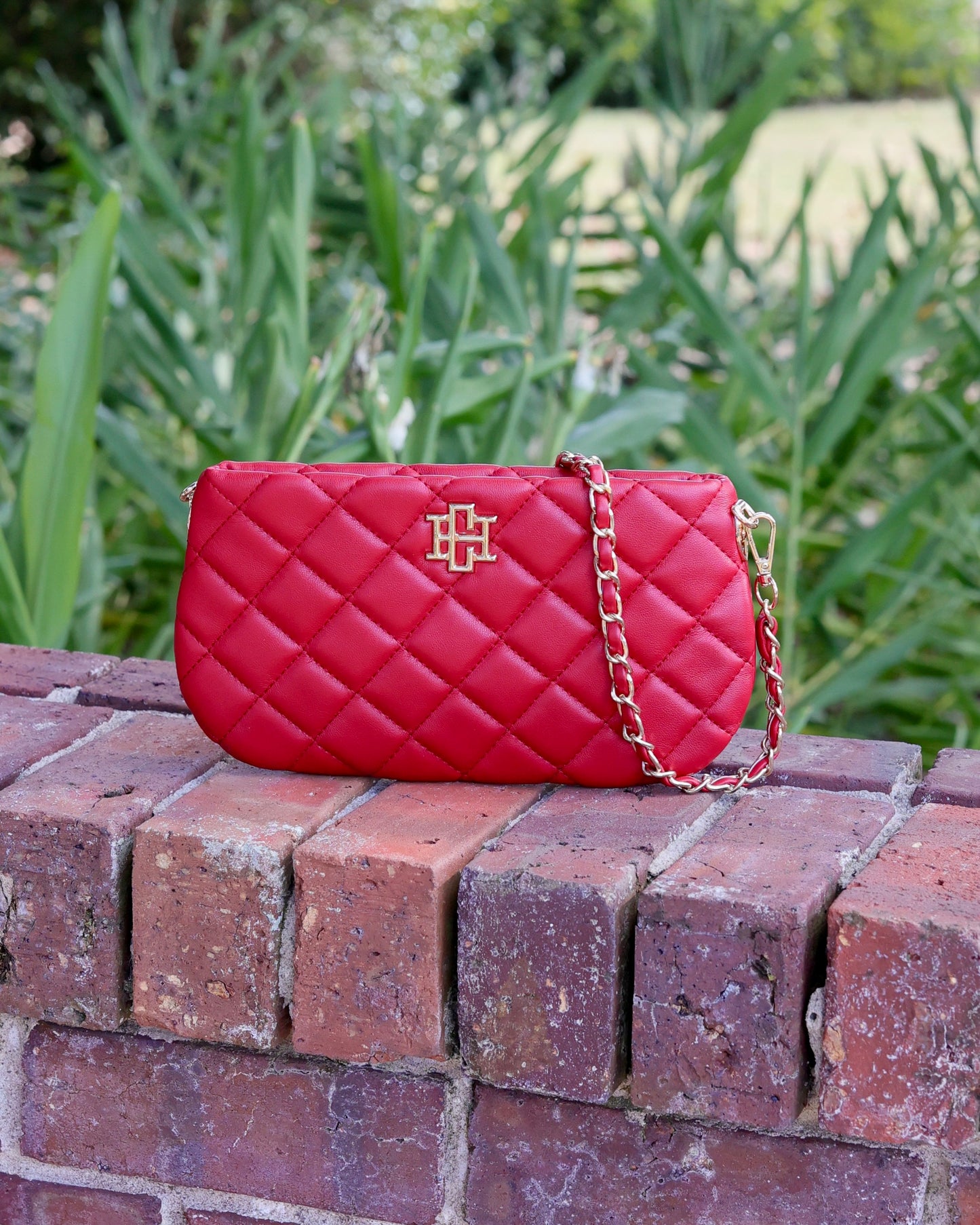 Livi Crossbody Red SQ
