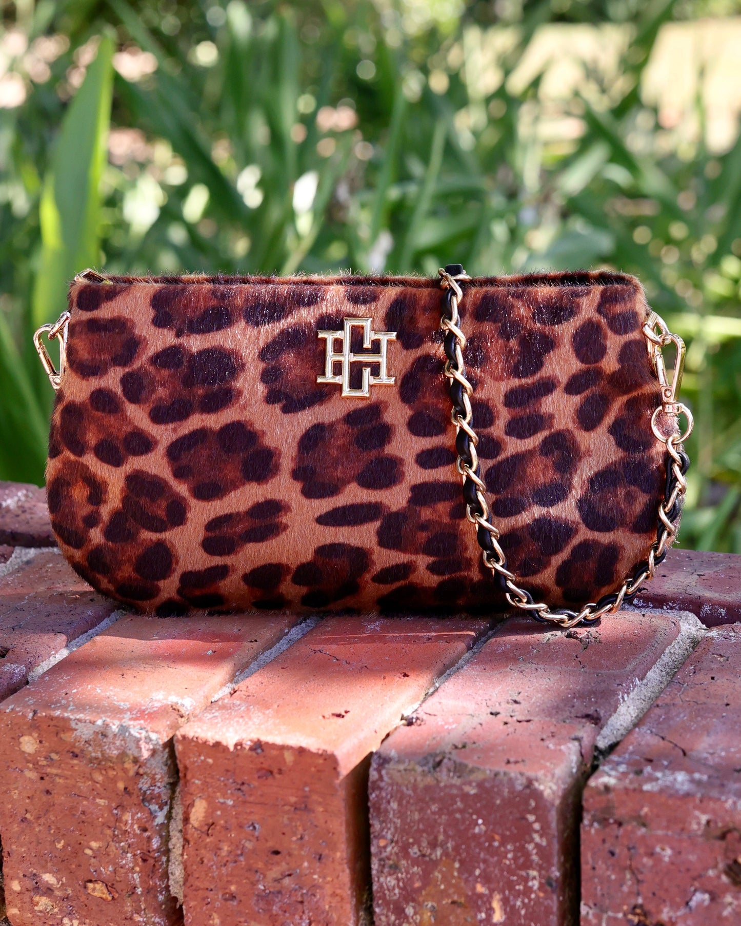 Livi Crossbody Spotted Saddle