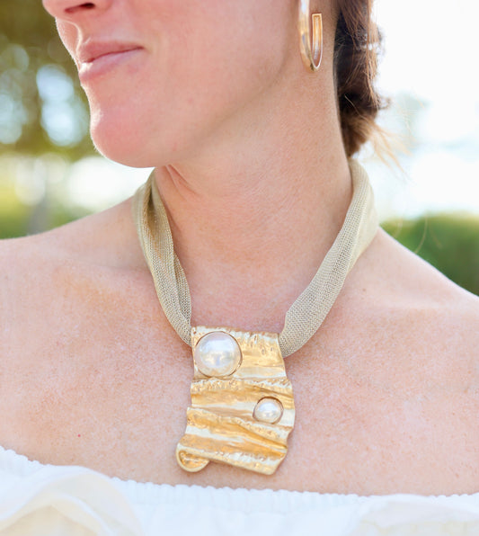 Troy Mesh Pearl Statement Necklace Gold