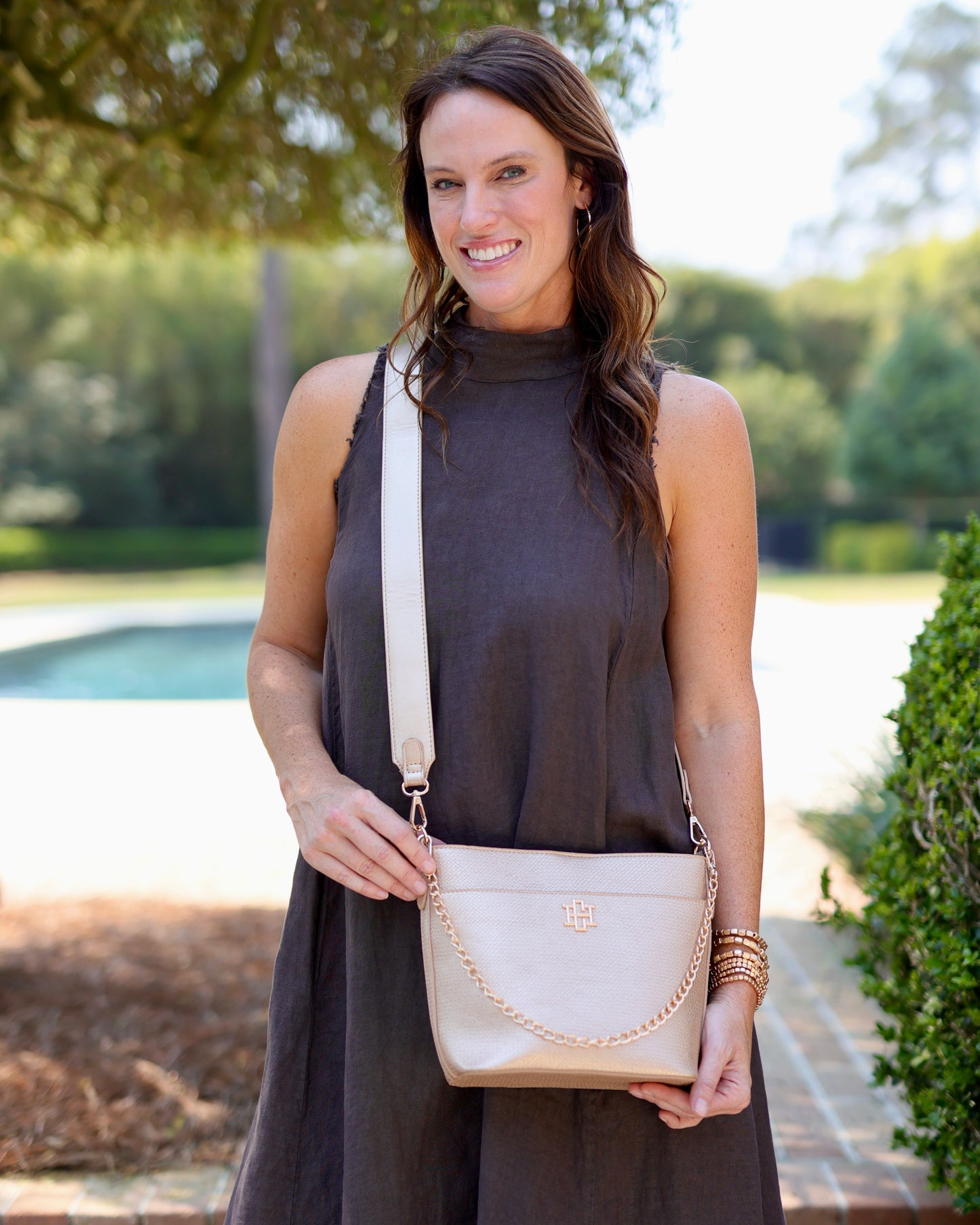 Brielle Bucket Bag Woven Gold