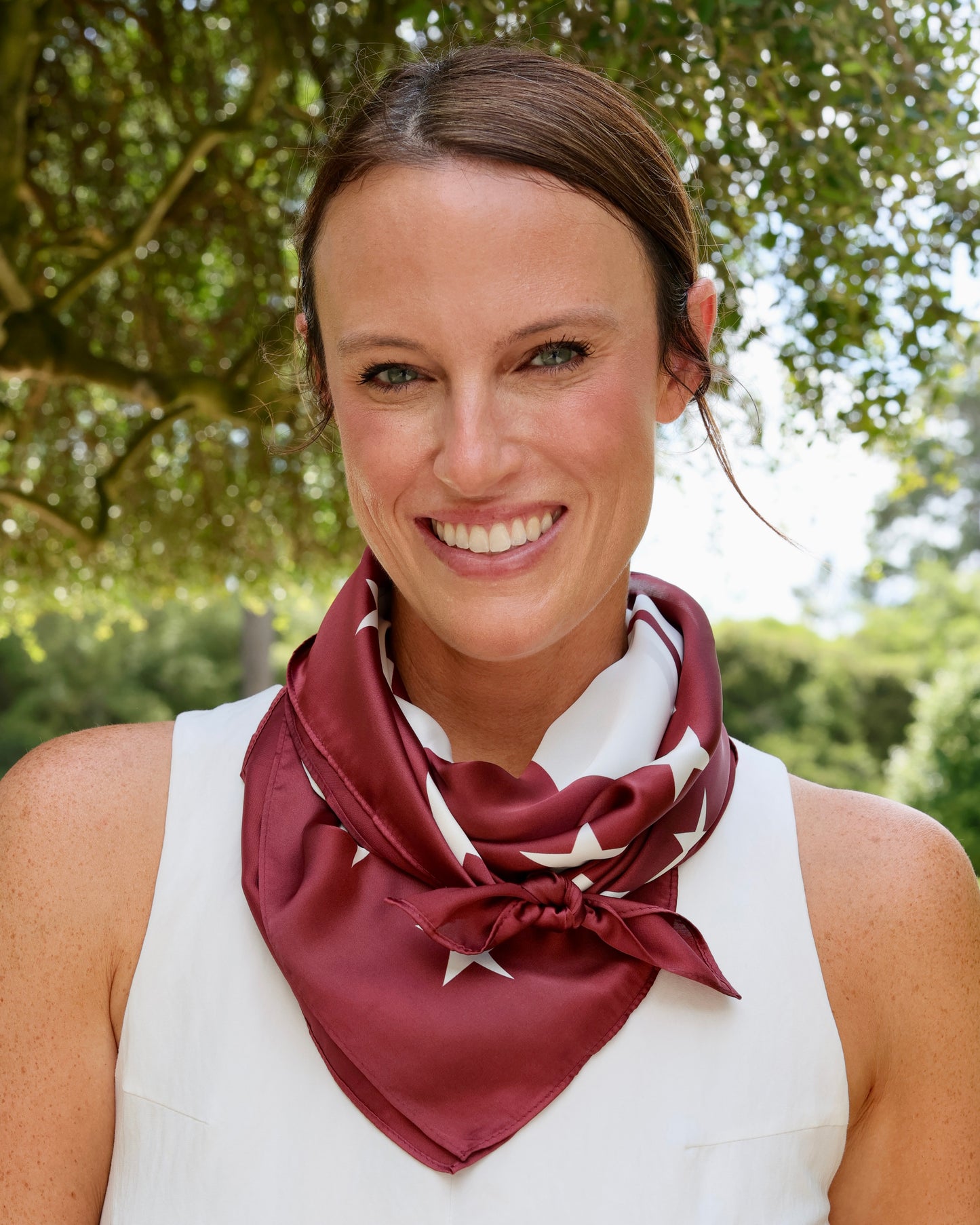Fitzgerald Star Scarf Large Maroon White
