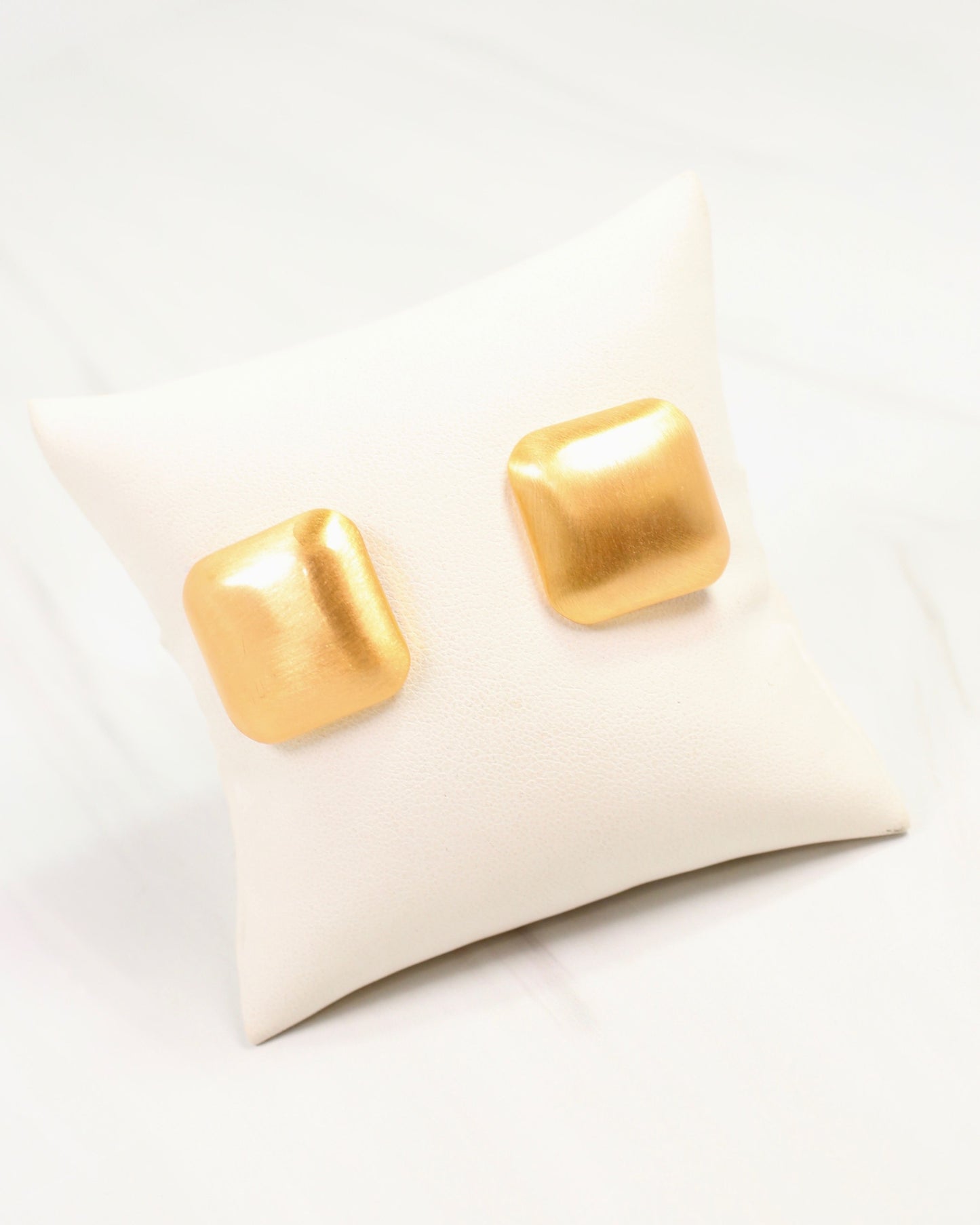 Trish Brushed Stud Earring Gold