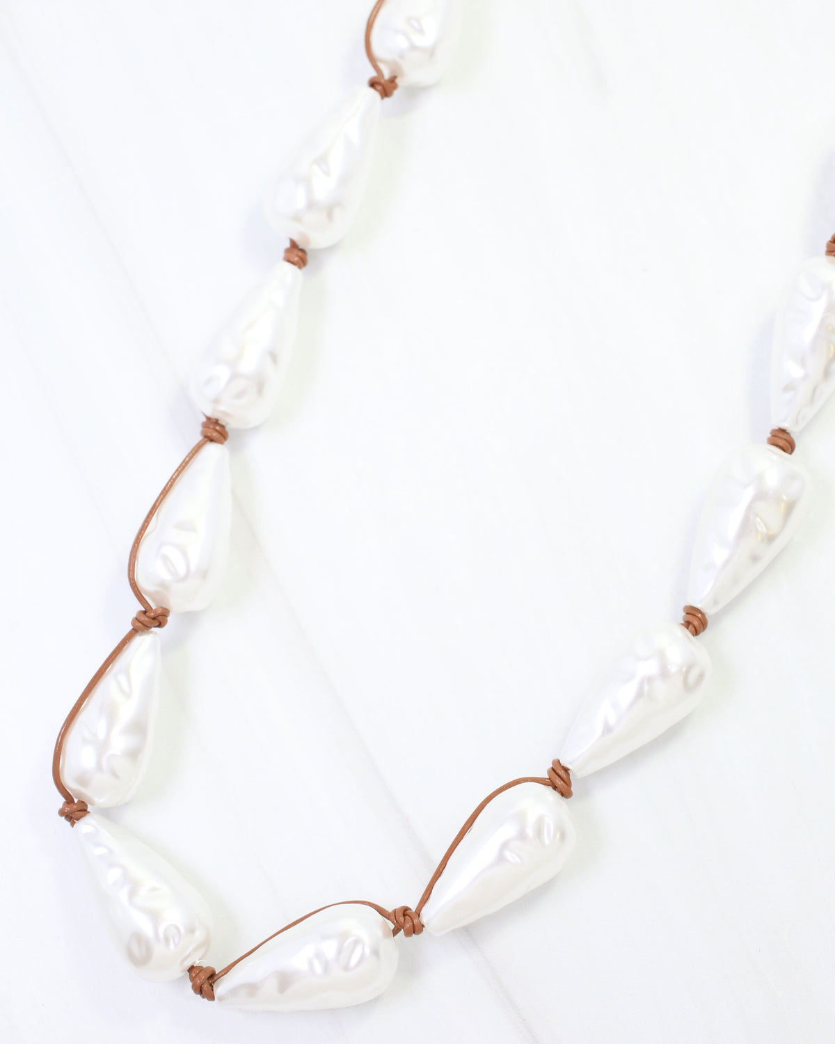 Paulette Tear Drop Pearl Necklace Cream