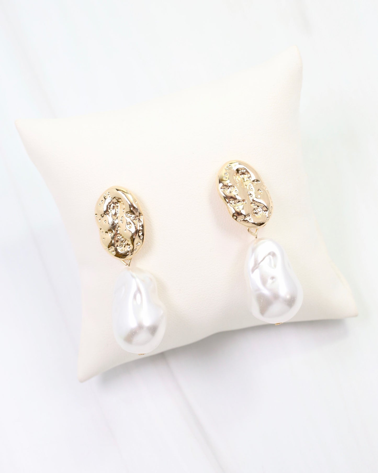 Lumberton Baroque Pearl Drop Earring Gold