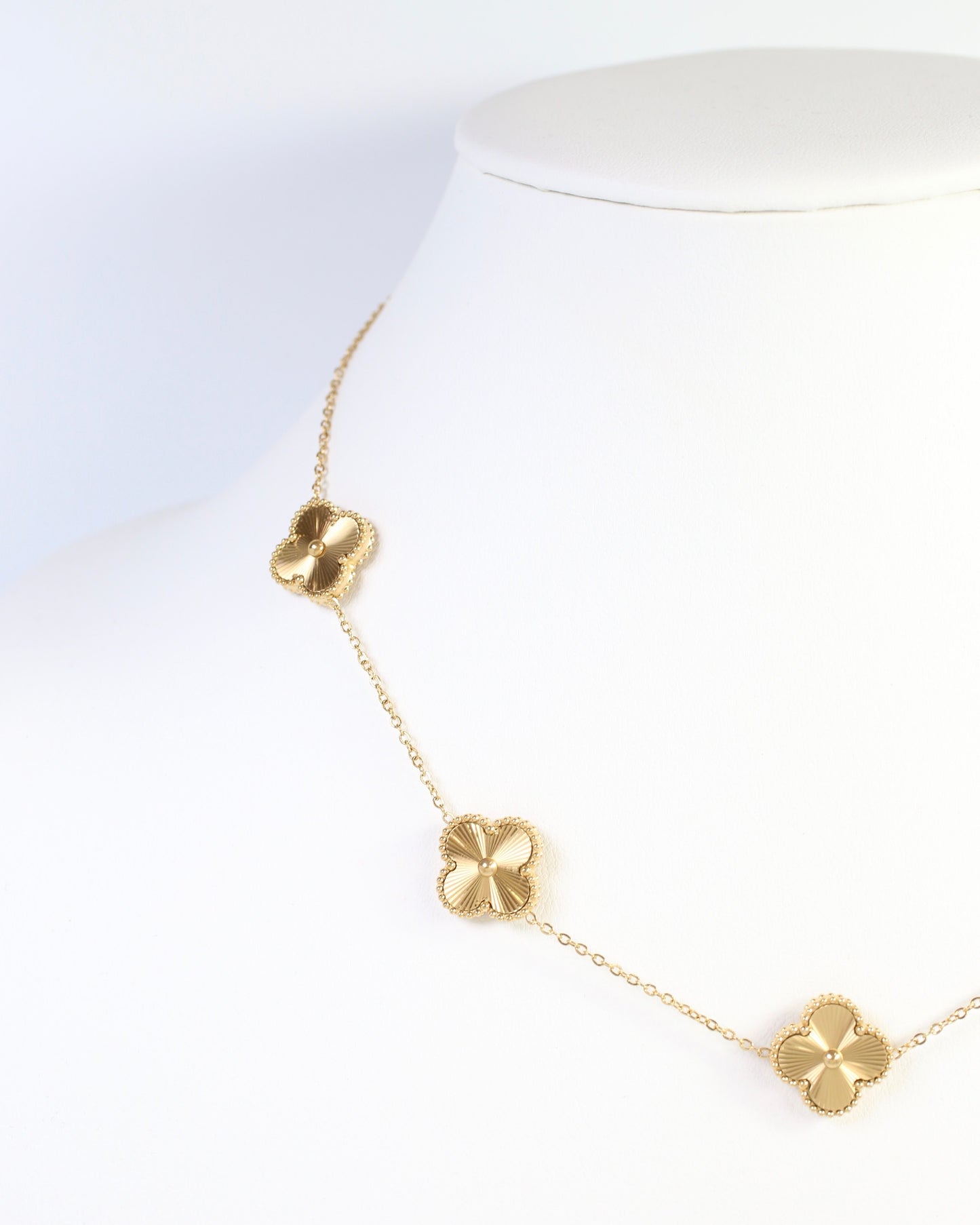 Acoma Textured Clover Necklace WR Gold