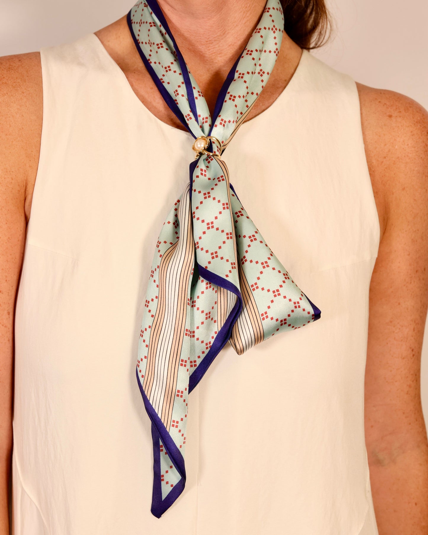 Hollis Scarf With Pearl Slide Blue