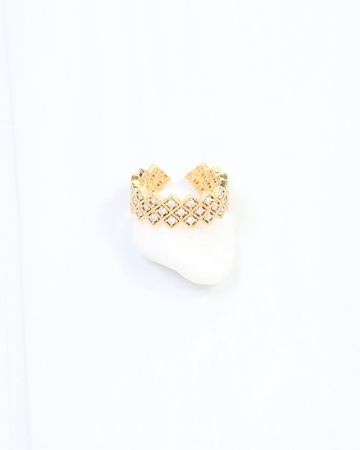 Nikki CZ Triangle Ring WR Gold