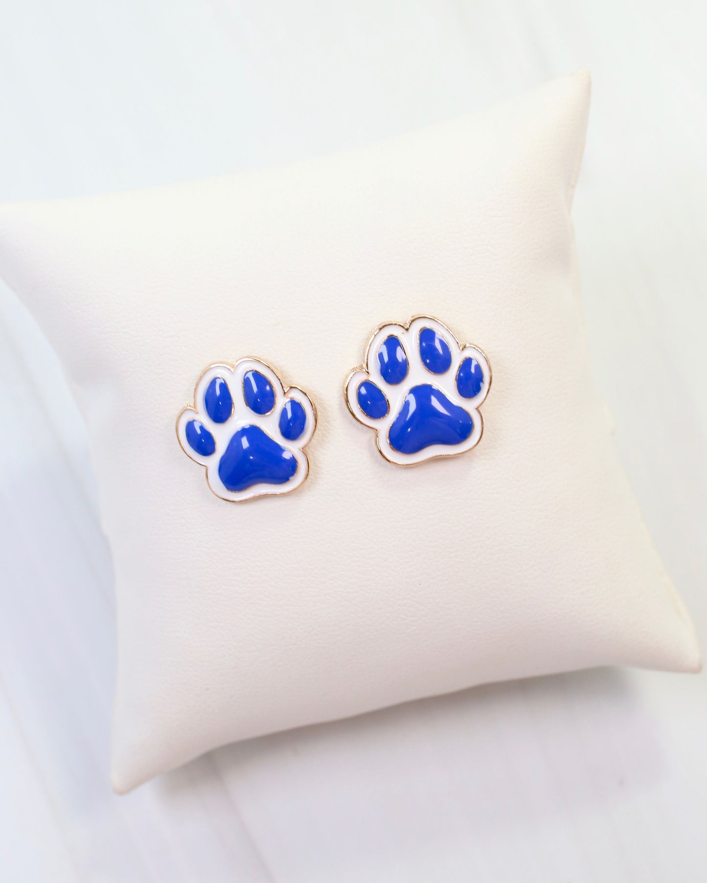 Go For It Paw Earring Blue White