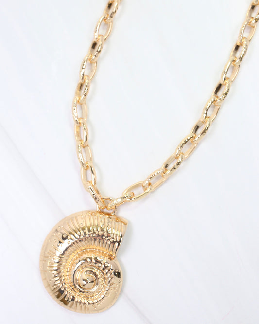 Piqua Sundial Shell Link Necklace Gold