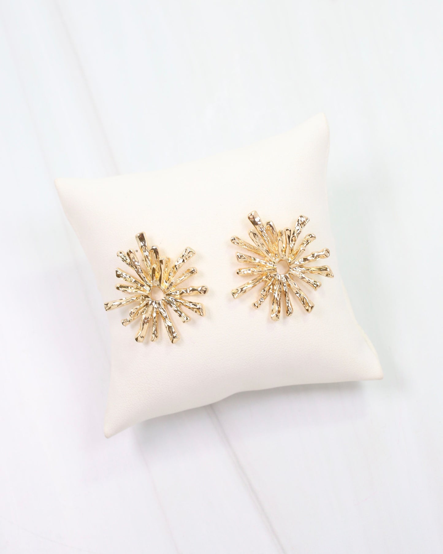 Hillsborough Sunburst Post Earring Gold