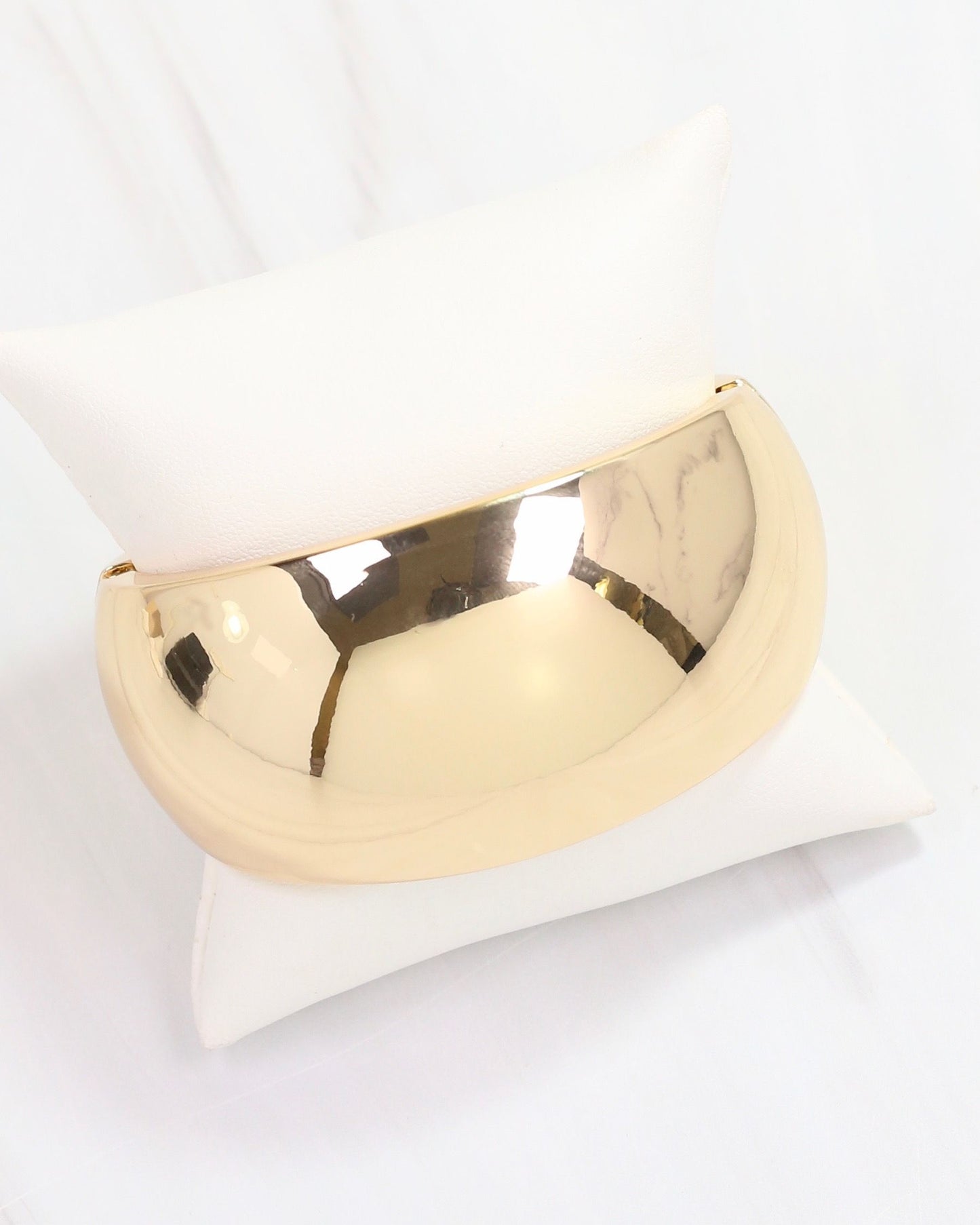 Blakewell Bangle Bracelet Gold