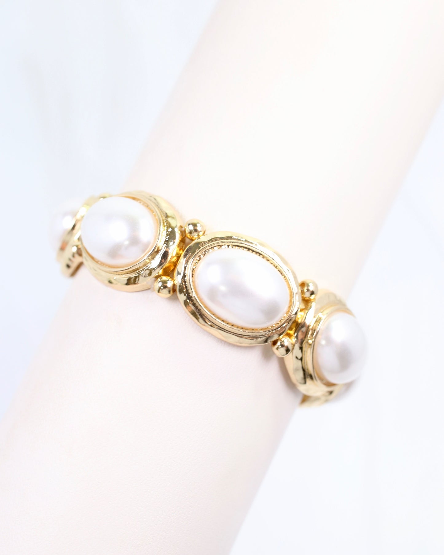 Galant Framed Pearl Stretch Bracelet Gold
