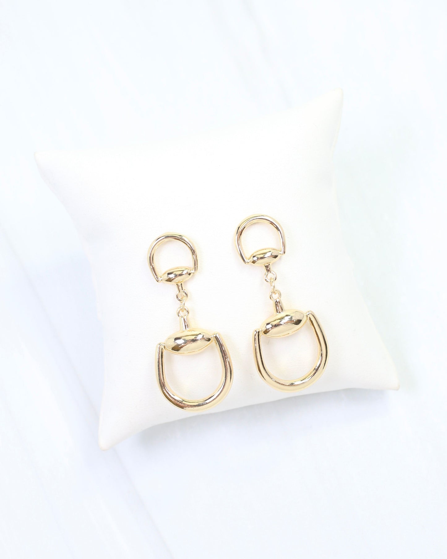 Logan Horsebit Dangle Earring Gold