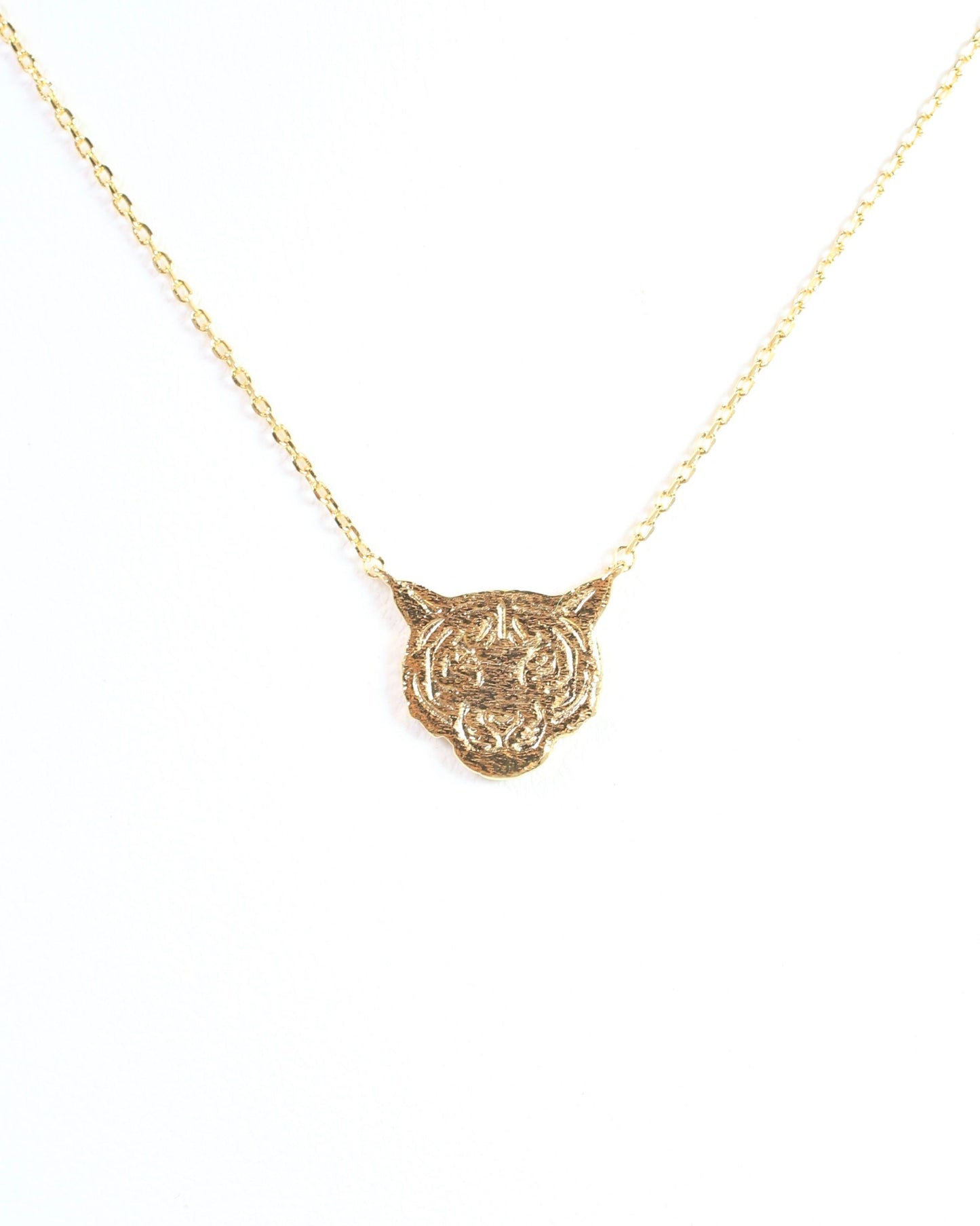 The World is a Jungle Tiger Necklace Gold