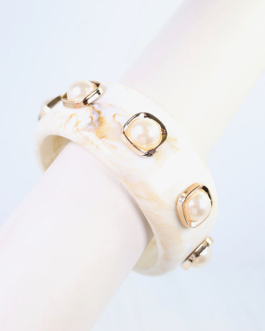 Aida Pearl Bangle Bracelet Ivory
