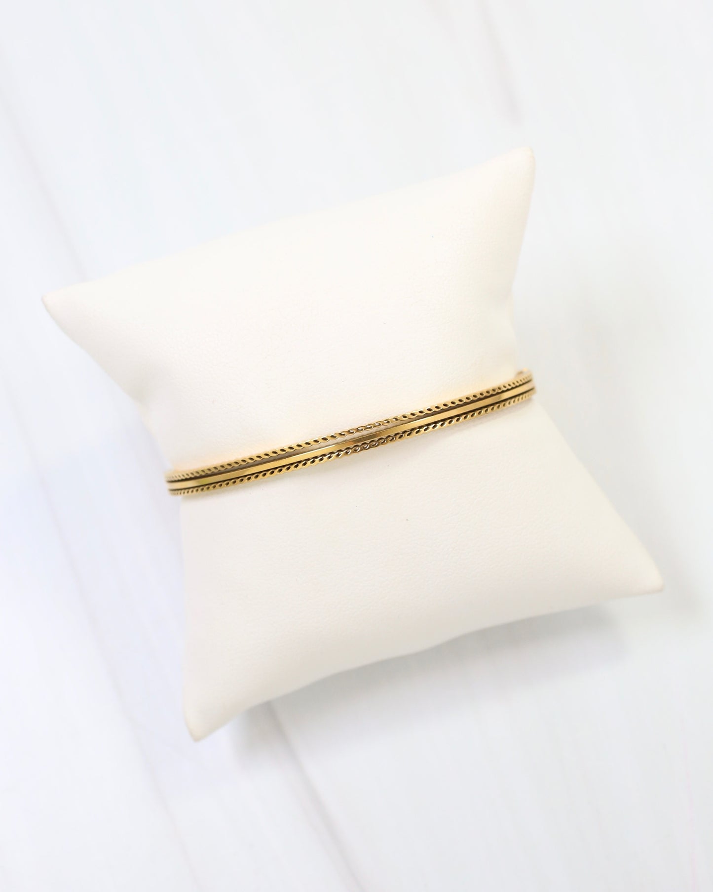 Eastham Bangle Bracelet Gold