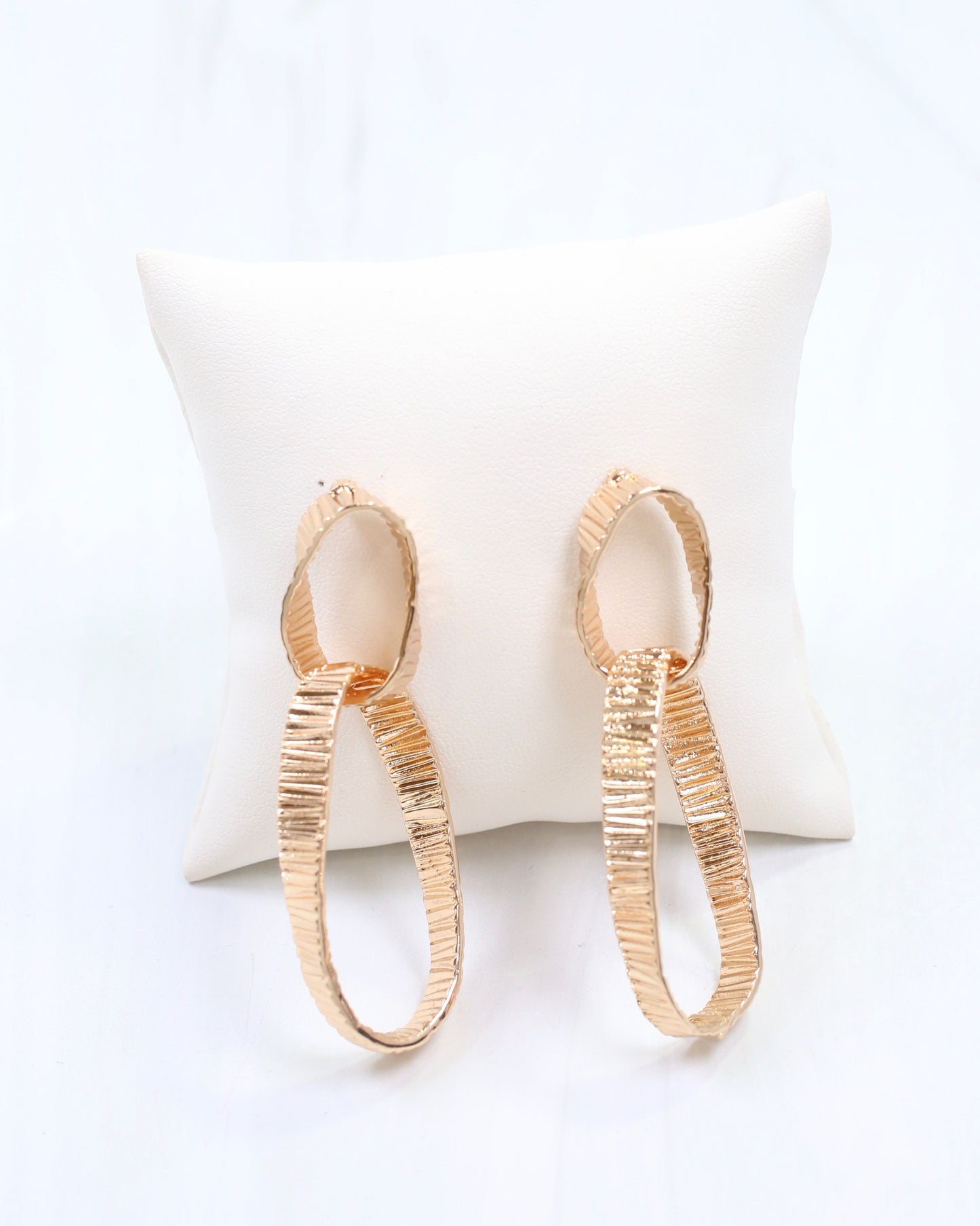 Salerno Textured Double Link Earring Gold