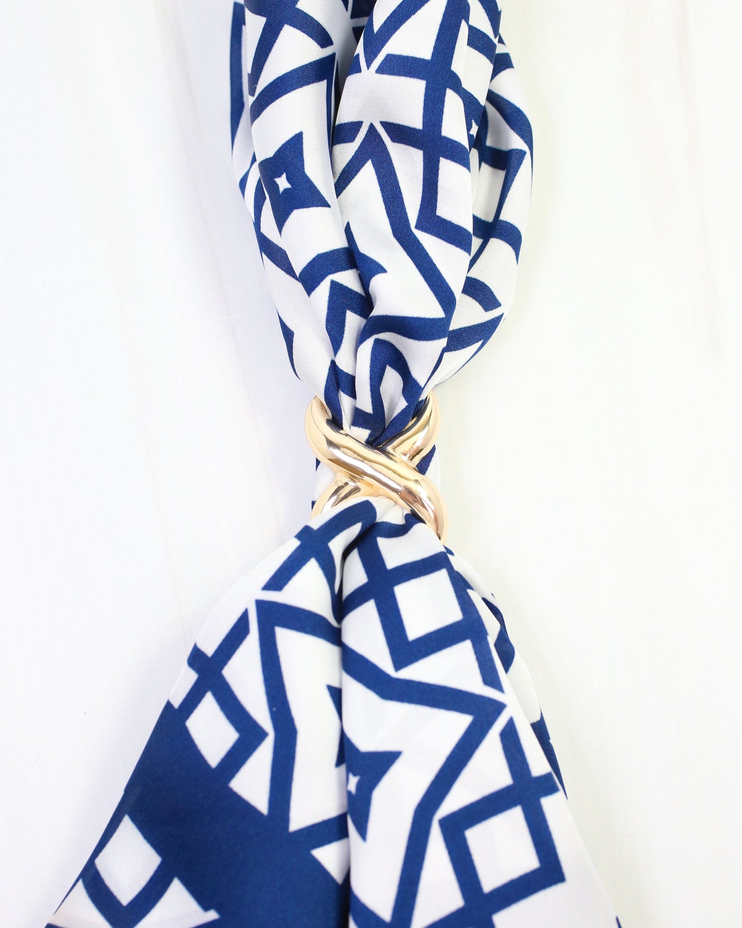Kora Infinity Scarf Slide Gold