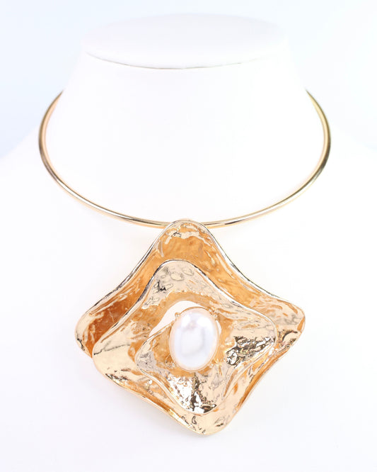 Norwood Pearl Choker Necklace Gold