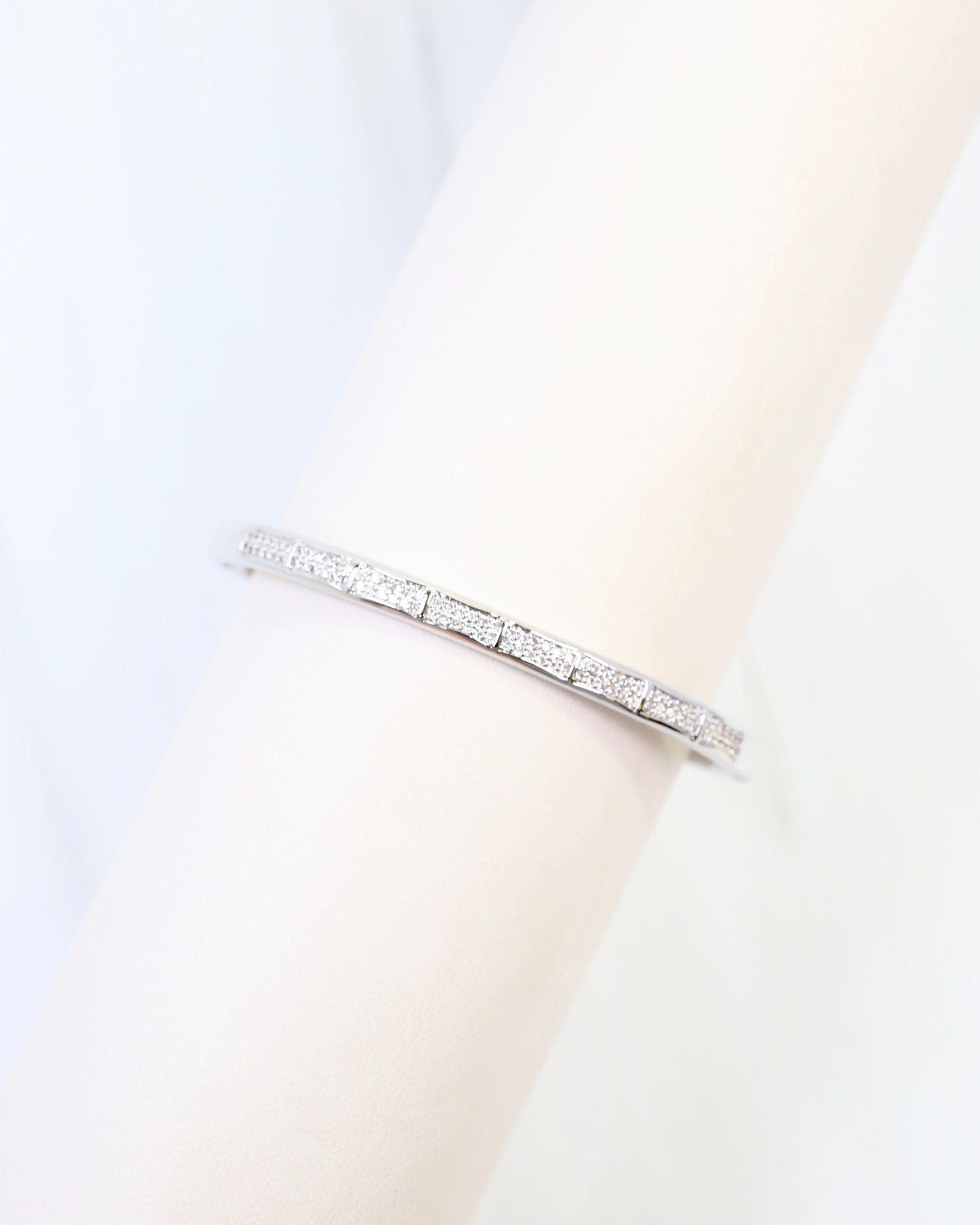 Ocean Springs CZ Hinge Bracelet Silver