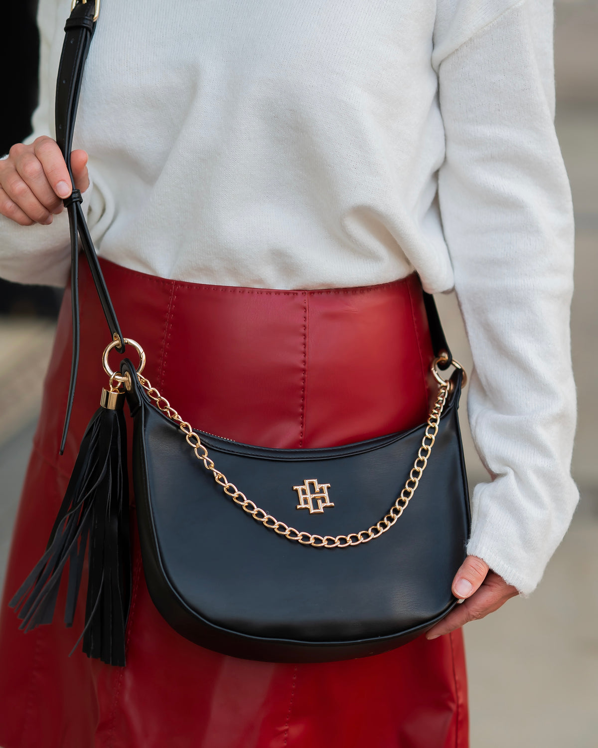 Mallory Crossbody with Tassel Black LS