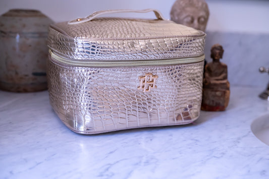 Hampton Train Case Gold EC
