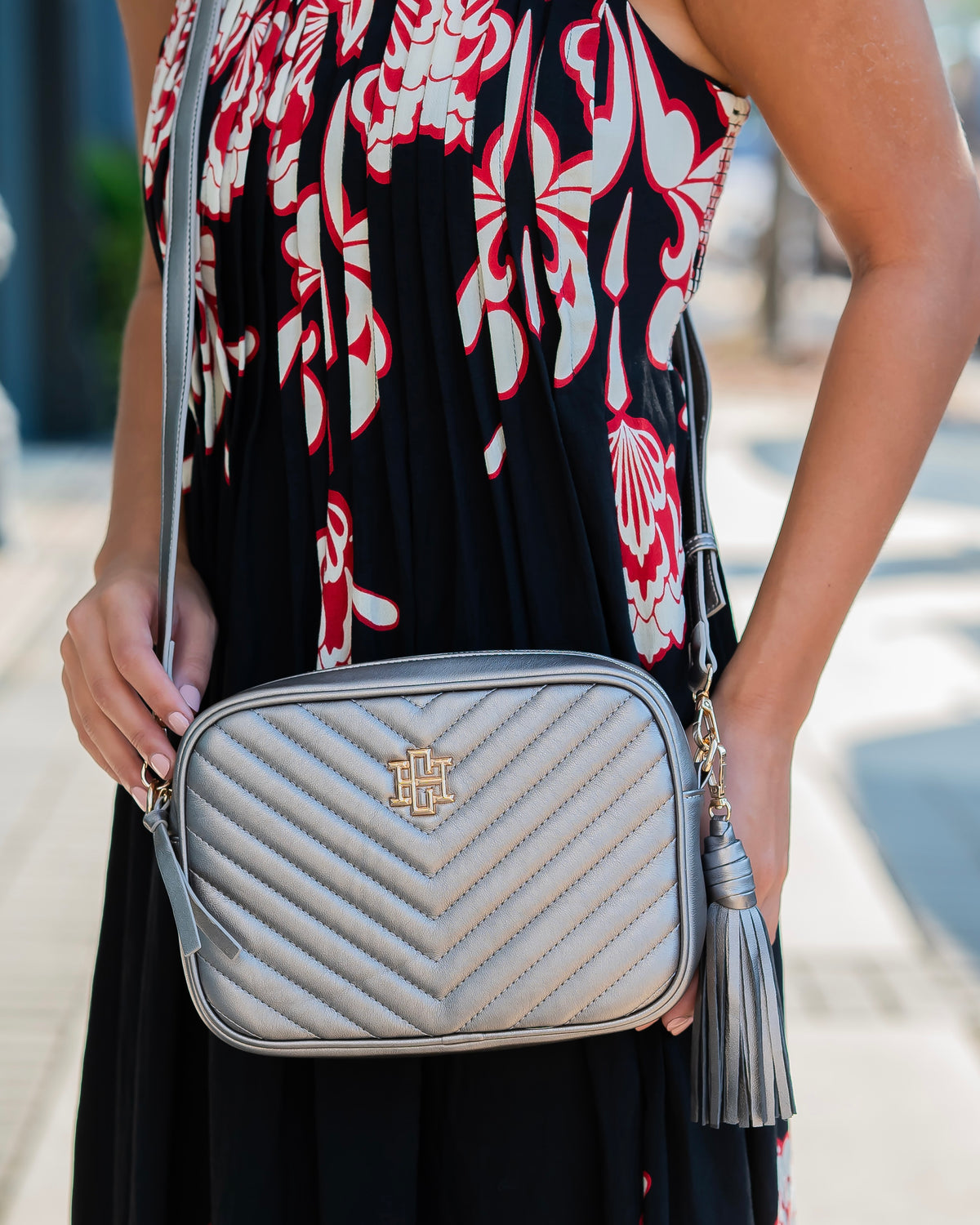 Greer Crossbody Black Pearl VQ