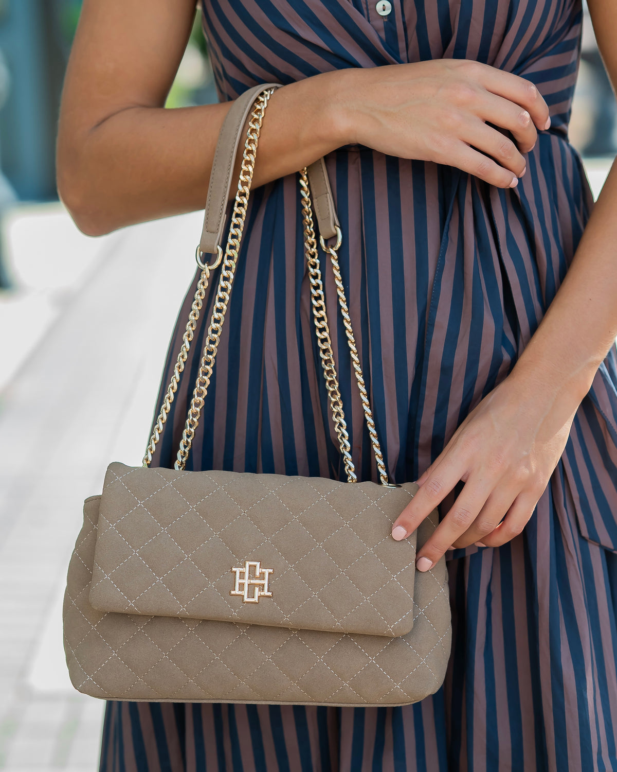 Leigh Quilted Crossbody Latte S DQ