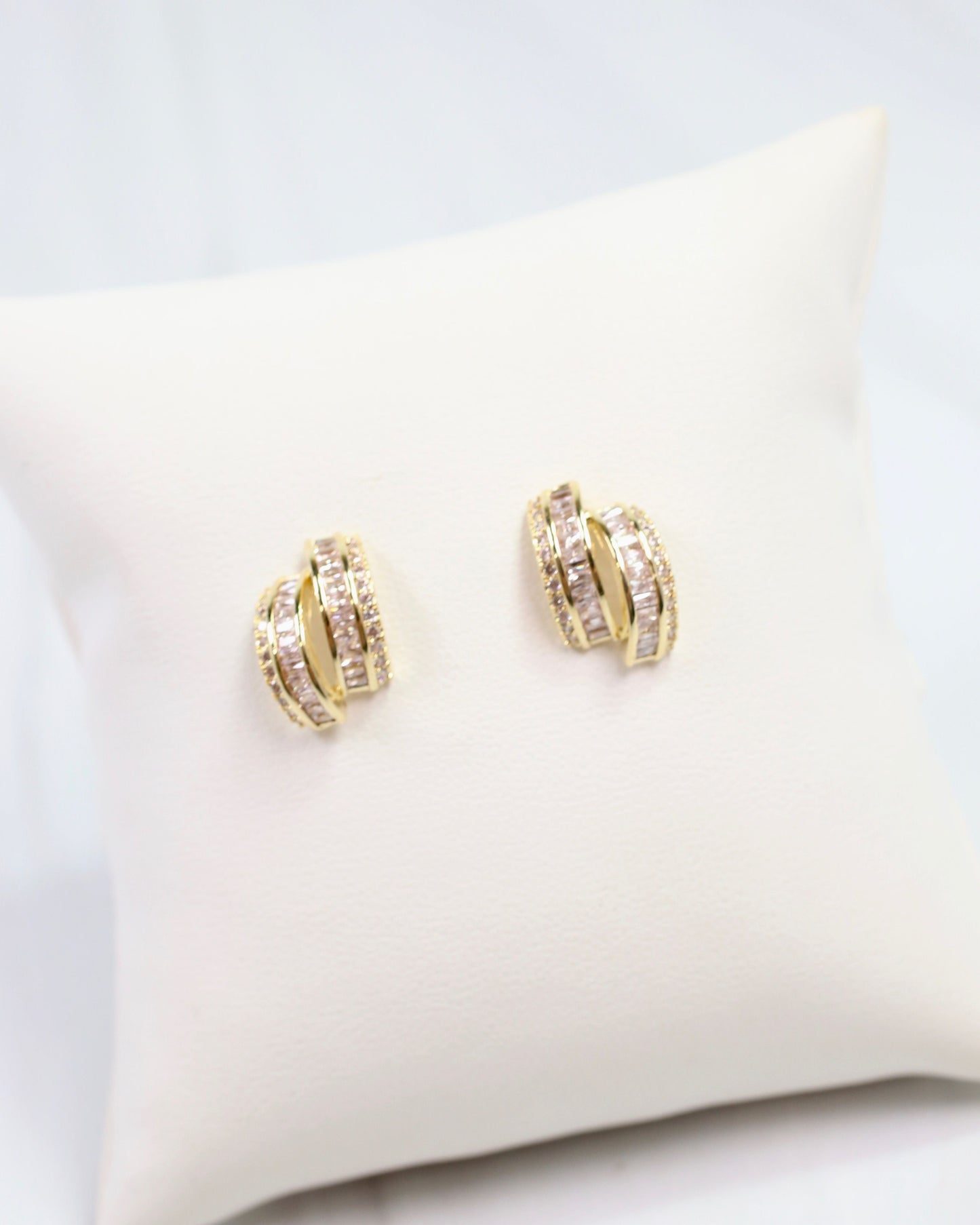 Lina Crystal Stud Gold