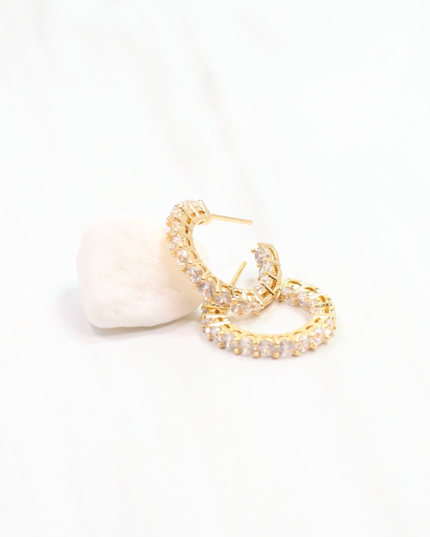 Olivia Hoop Earring Gold