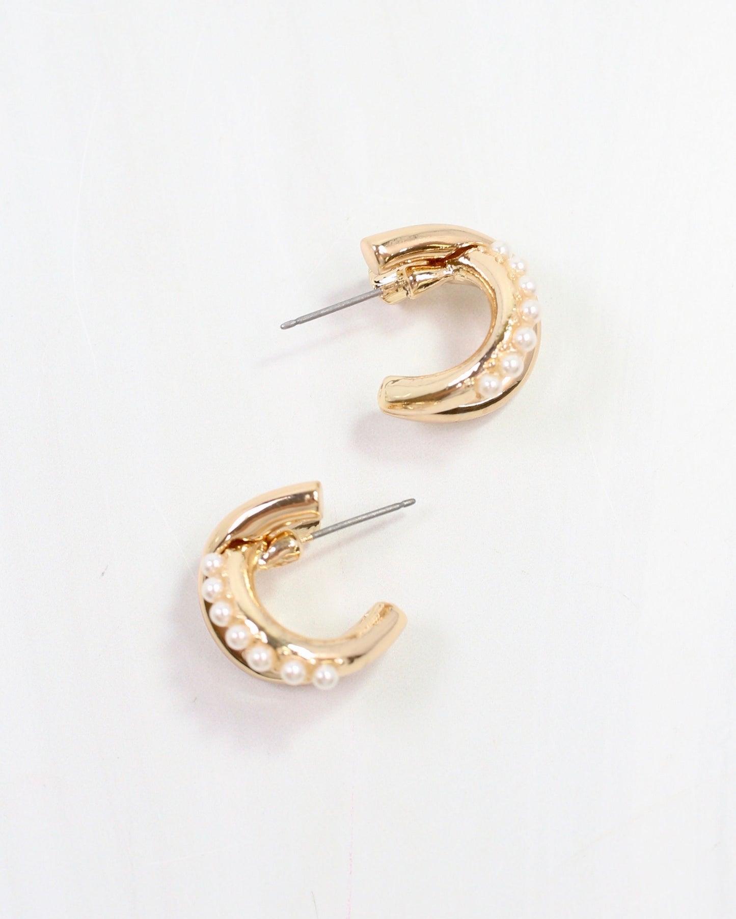 Coleridge Criss Cross Hoop Earring Pearl