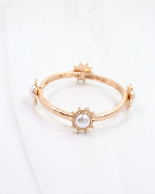 Macquarie Pearl Hammered Stretch Bracelet Worn Gold