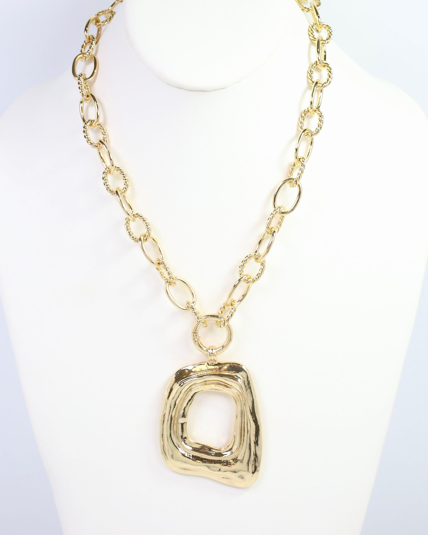 Lewiston Statement Necklace Gold