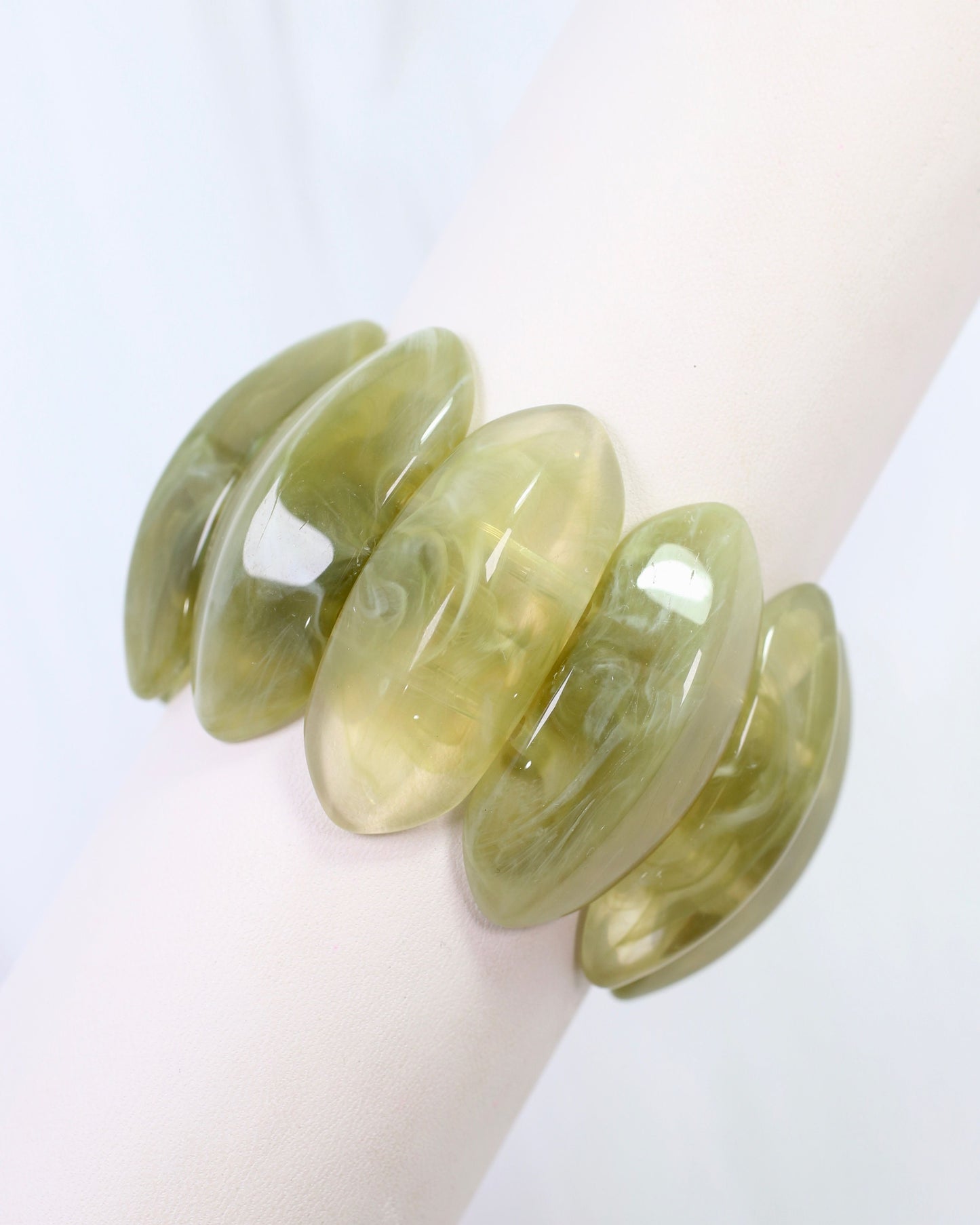 Winsted Stretch Bracelet Olive