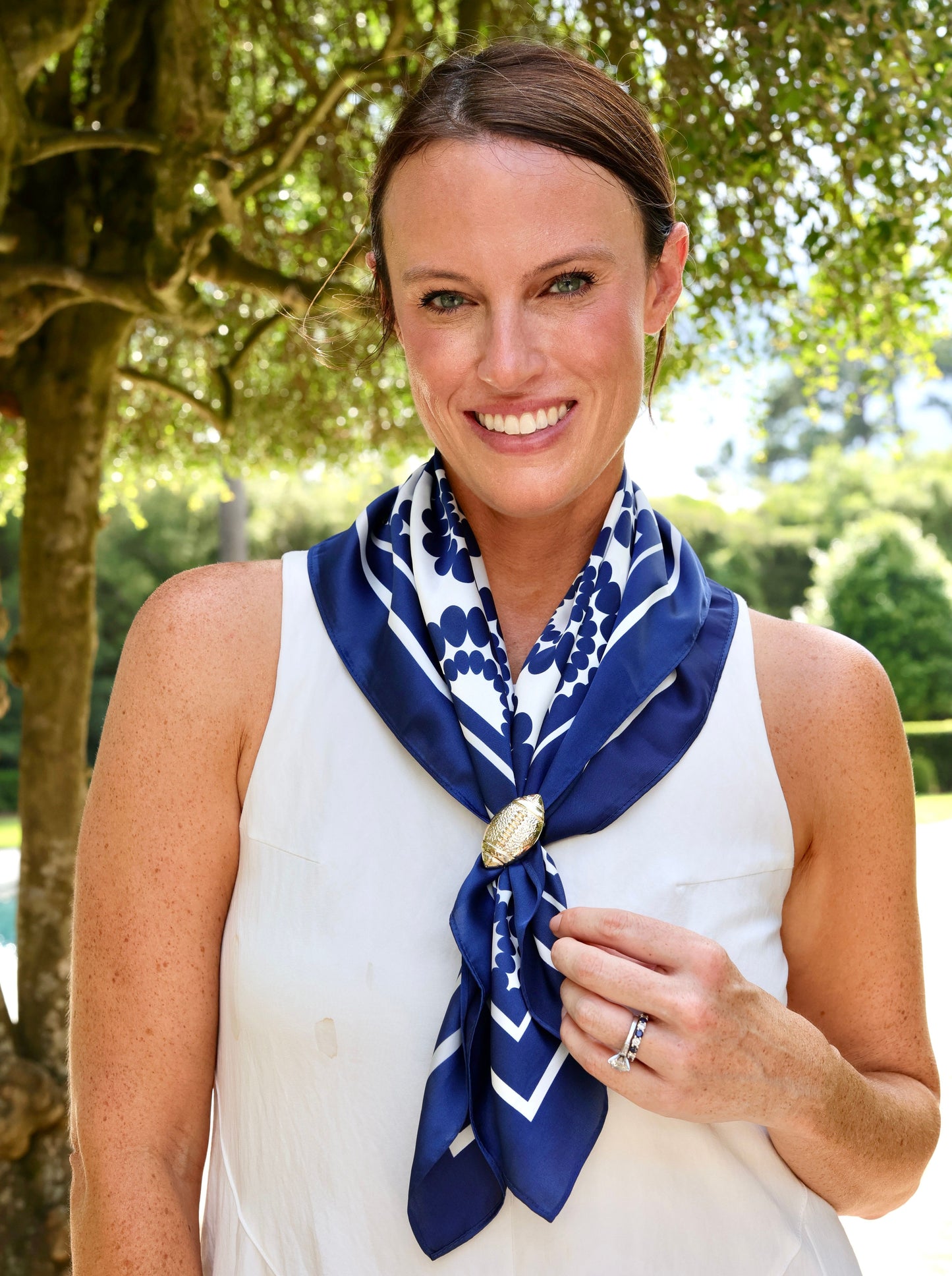 Lucy Floral Scarf Medium Navy White