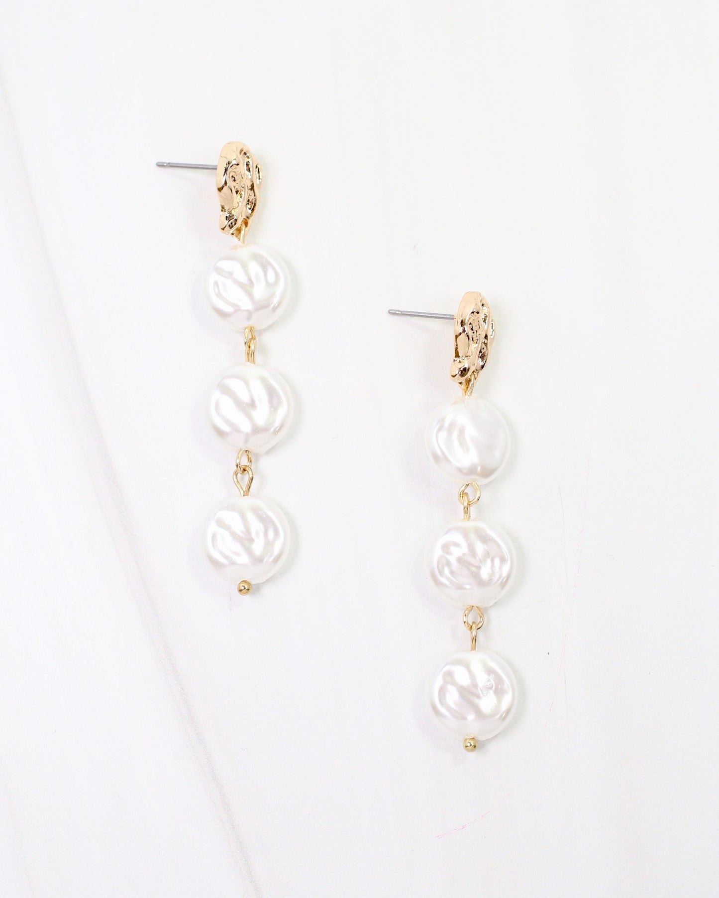 Grants Dangle Pearl Earring Cream