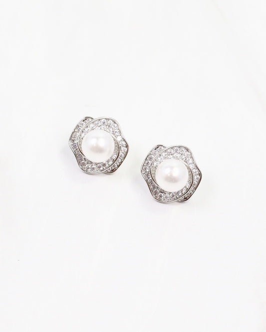 Nordi Pearl Flower Stud Earring Silver