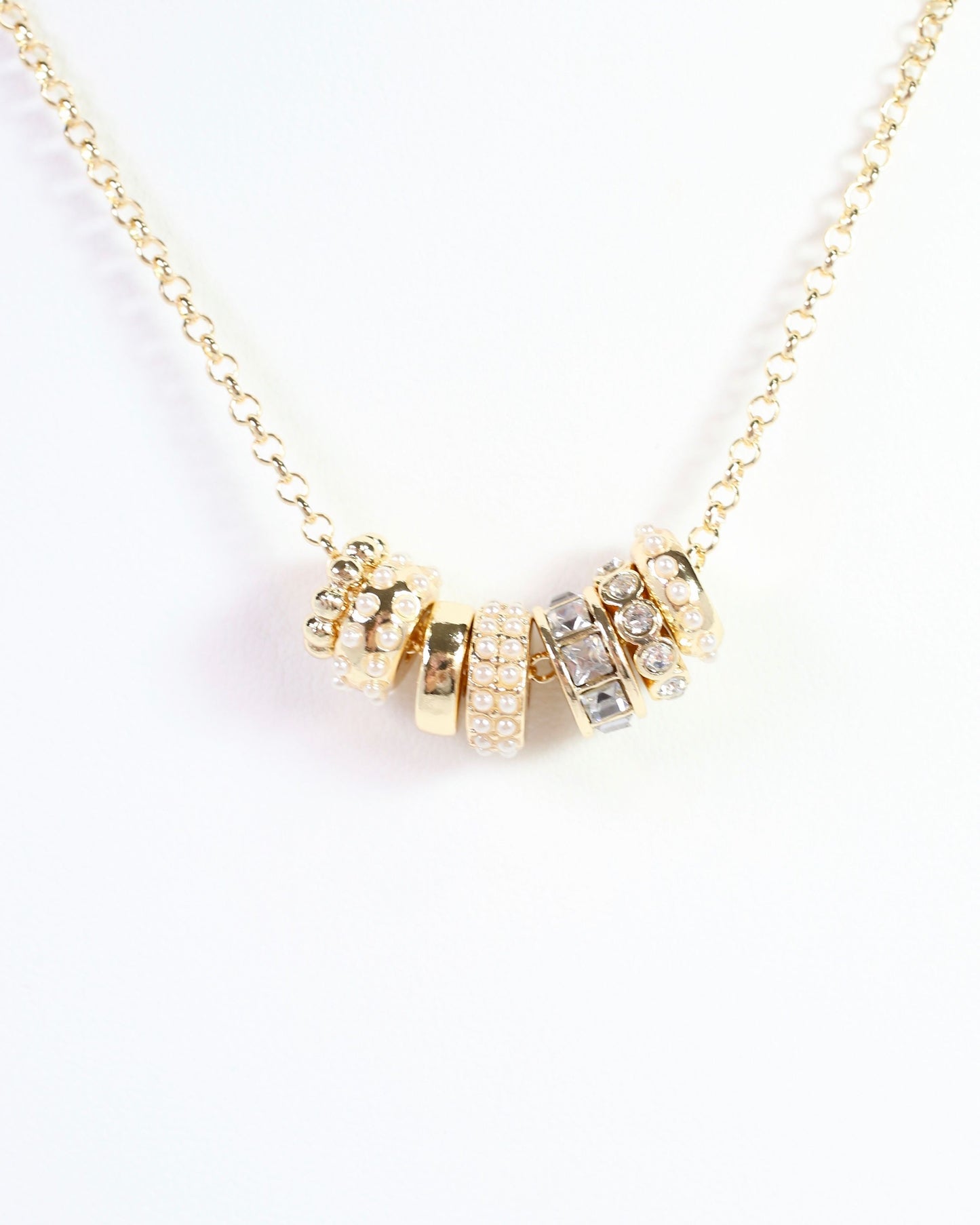 Arabella Circle Charm Necklace Pearl