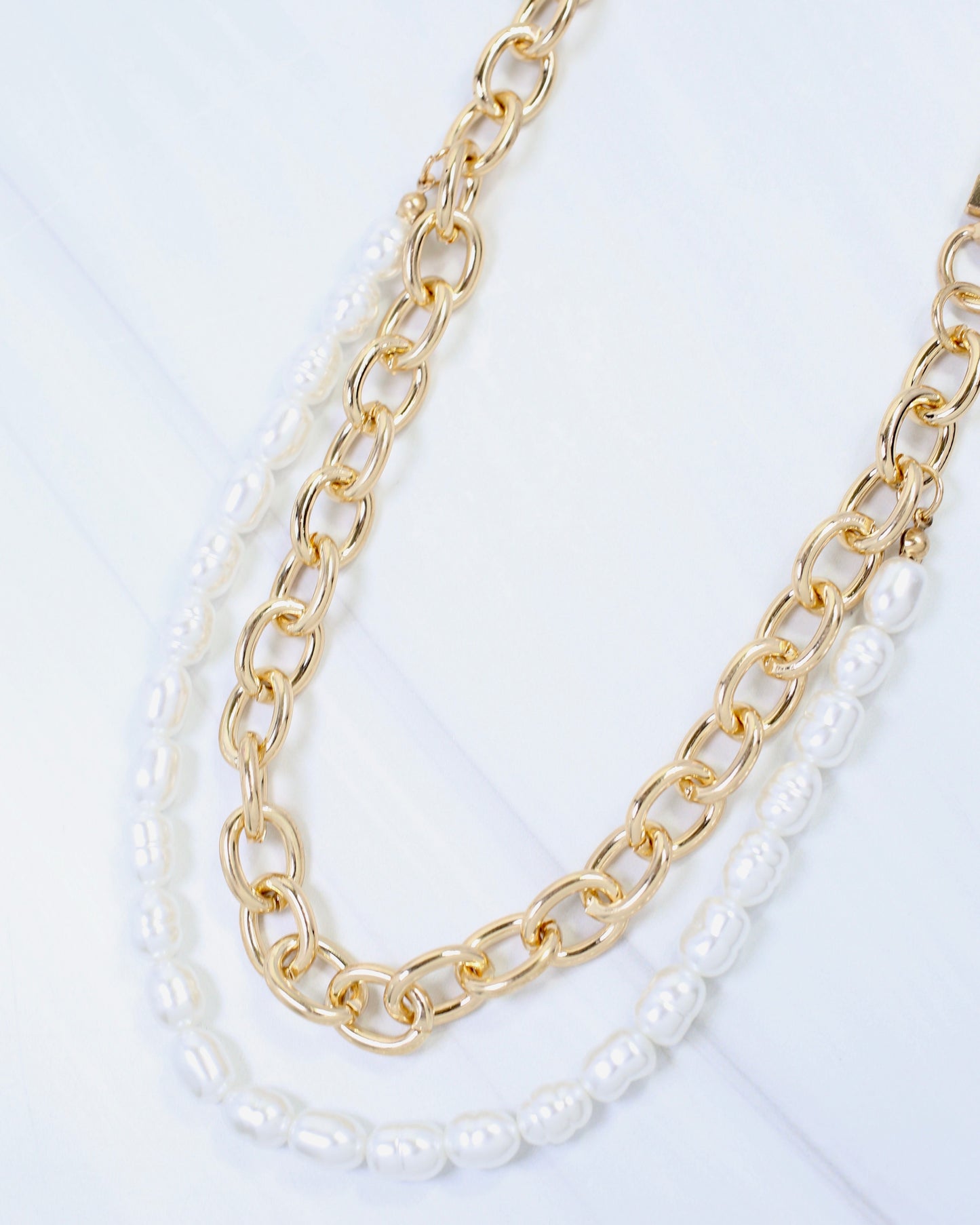 Hempstead Layered Link and Pearl Necklace Gold