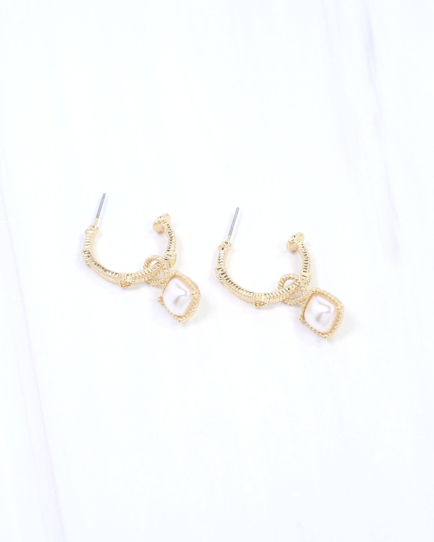 Anika Textured Medium Hoop With Dangle Pearl